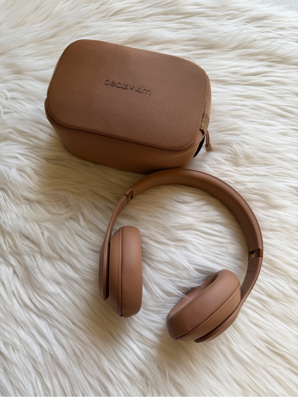 Beats x Kith Over-Ear Wireless Headphones in Brown - Picture 2 of 3